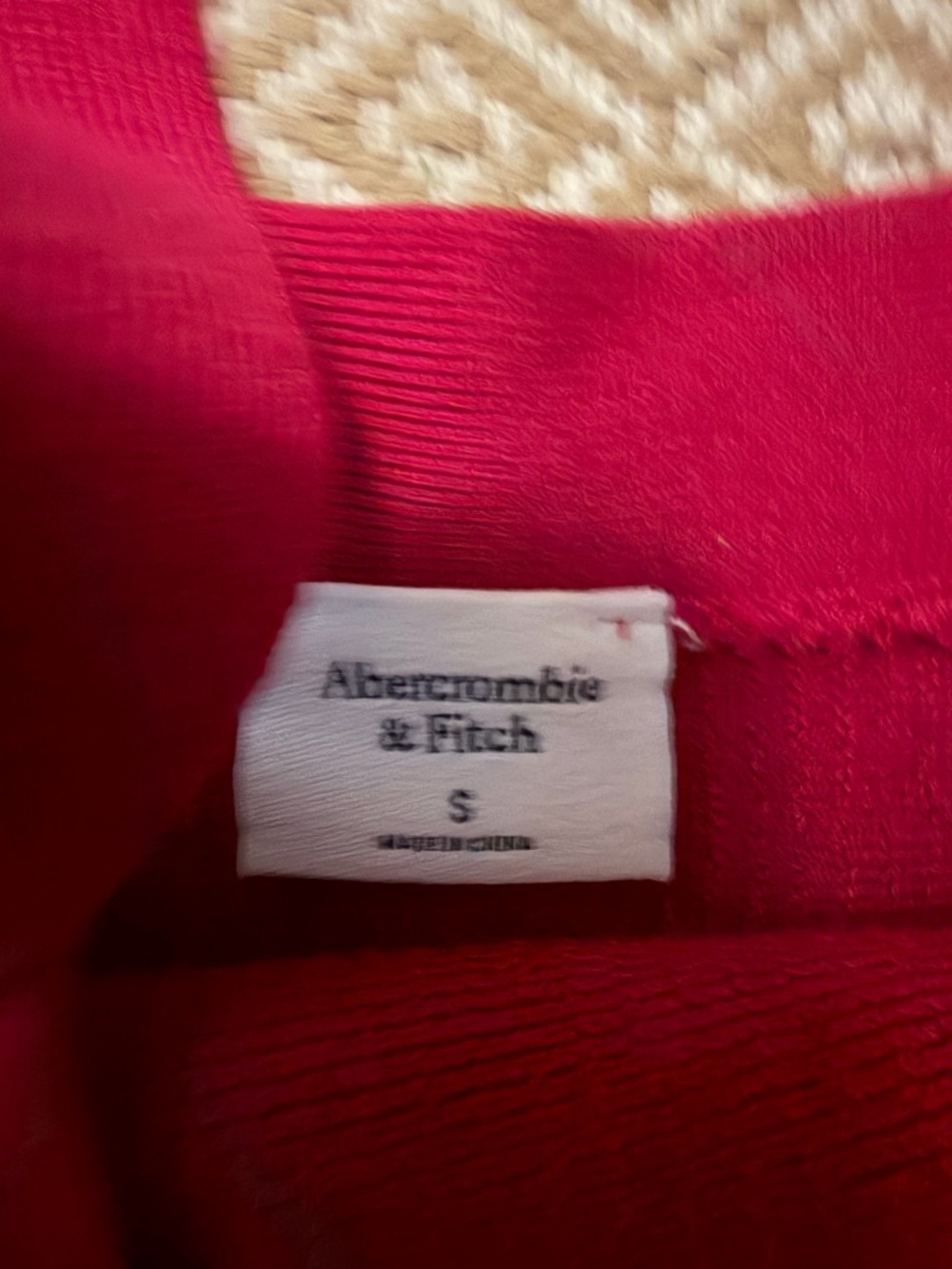 Abercrombie & Fitch Fitted Ribbed Sweetheart Tank - Fuchsia size small euc - Picture 3 of 4